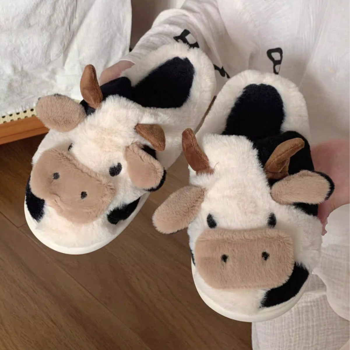 Female Cow Baotou Cotton Slippers