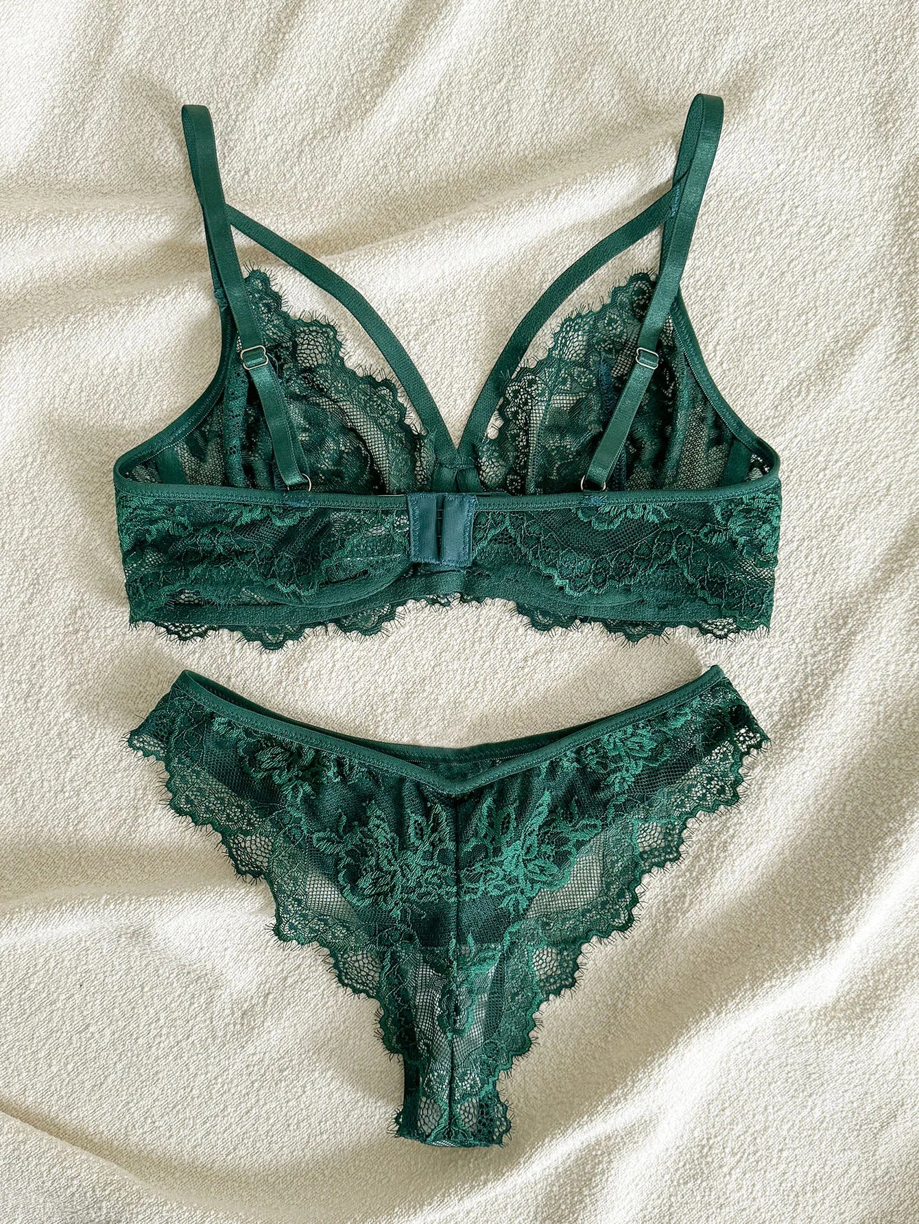 Women's Lingerie & Underwear, eyelash sxy fancy lace strapping underwire bra &  Brazilian panties , victoria style