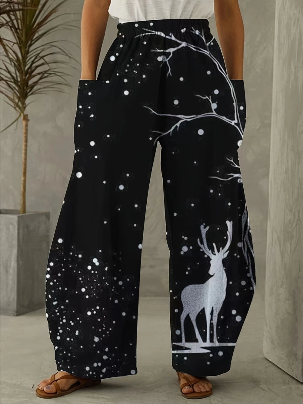 Ladies'Casual Pants Santa Claus Reindeer Print Elastic Waistband Pockets Casual Loose Pants Street Fashion Women's Clothing