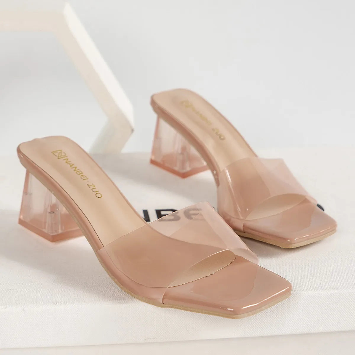 Crystal Clear Transparent Slippers Female Shoes Middle Heels Comfortable New Summer Women Shoes Woman Fashion Cool Mules Slides