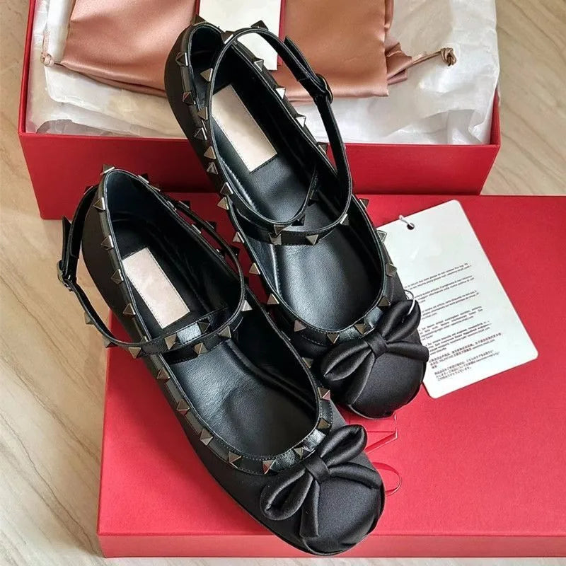 V family riveted satin ballet shoes female new bow French single shoes flat bottom Mary Jane princess shoes