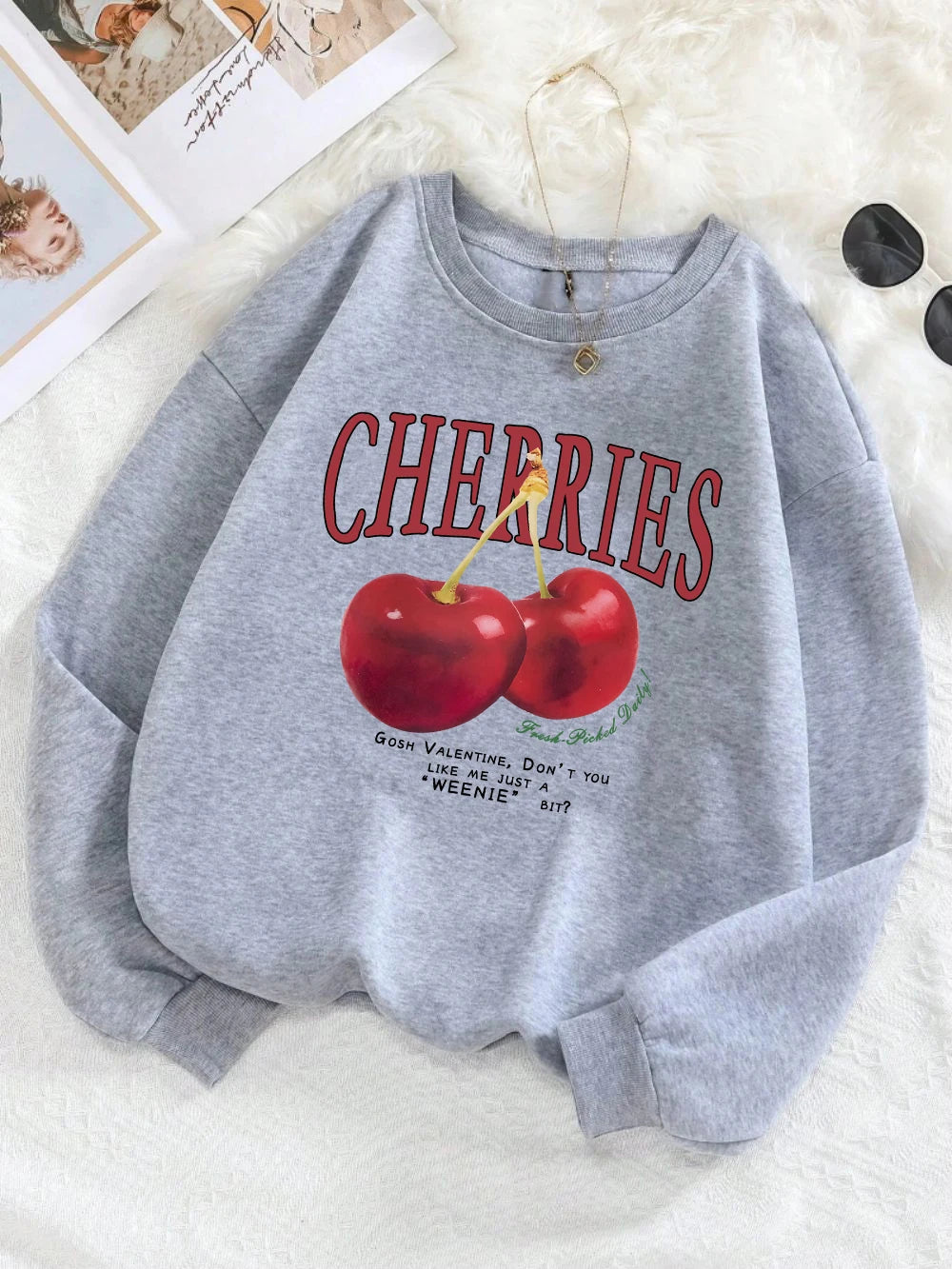 Fashion Womens Sweatshirt Fresh Red Cherries Printing Pullover Crewneck Fleece Soft Breathable Hoodie Autumn Female Streetwear