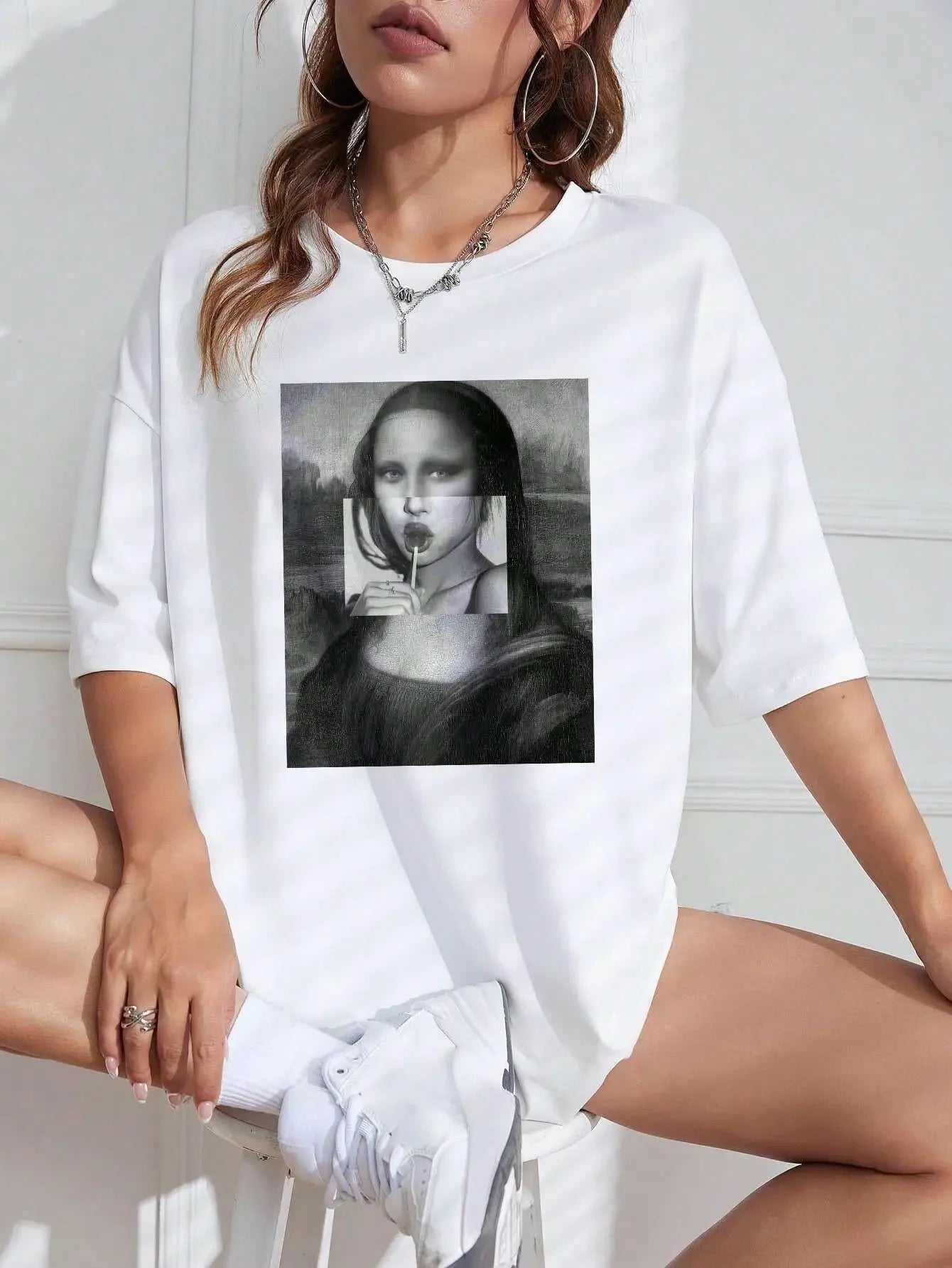 Mona Lisa Drinking Beverages Womens Tshirt Summer Breathable Casual T Shirt Loose Soft Tops Hip Hop Oversize Fashion Clothes