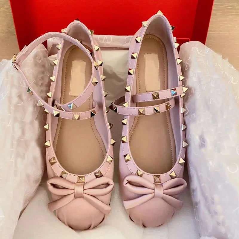 V family riveted satin ballet shoes female new bow French single shoes flat bottom Mary Jane princess shoes