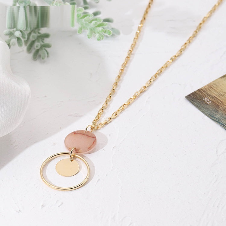 Fashion Designer Model Resin Circle Pendant Long Elegant Necklace